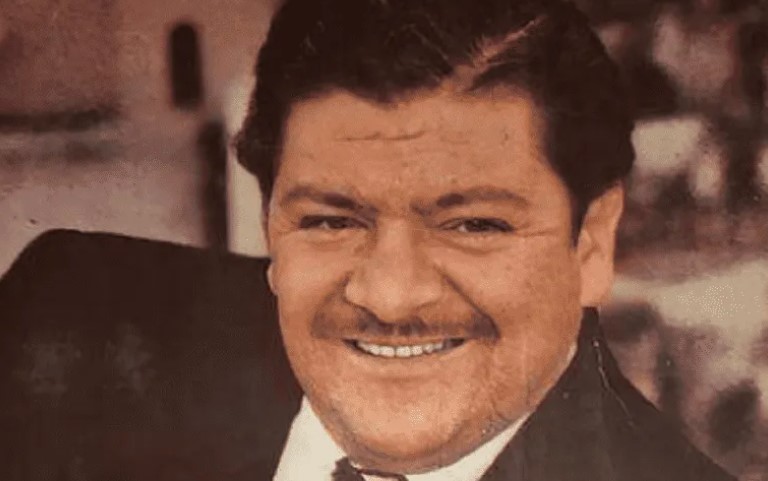 El fútbol perdió un delantero y la ranchera ganó un Rey: José Alfredo Jiménez nació un 19 de enero