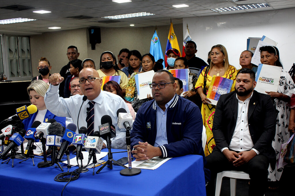 denuncian a Willy Casanova