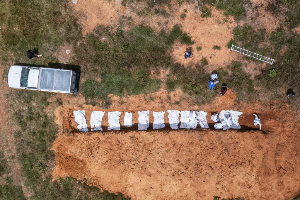 Panamá sepultó a migrantes fallecidos que nadie reclamó en una fosa común: Travesía fatal hacia EEUU