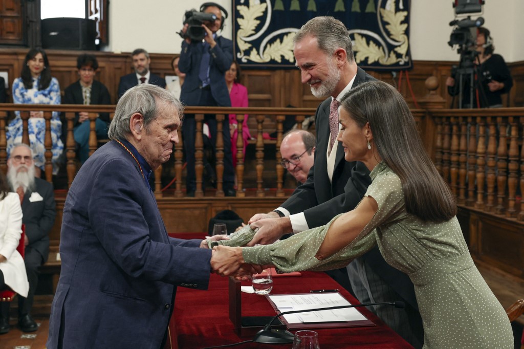 Rafael Cadenas, de la "Derrota" y el "Fracaso" a la trascendencia literaria