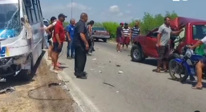 Un muerto y dos lesionados tras accidente de tránsito en Chichiriviche