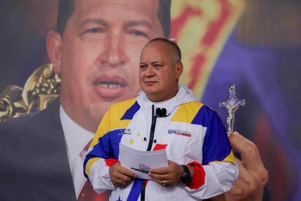 Diosdado Cabello suspende transmisión de Con el Mazo Dando para unirse al duelo de la familia Chávez