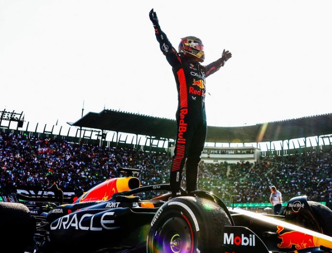 Max Verstappen ganó por quinta vez en México y estableció recórd de victorias en la F1