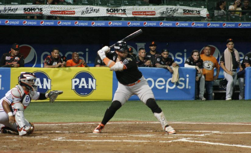 Águilas voló alto ante Caribes en Puerto La Cruz