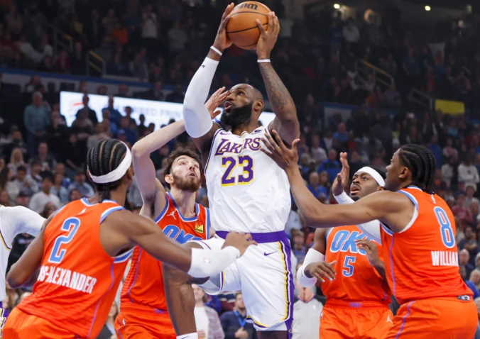 LeBron James 40 puntos