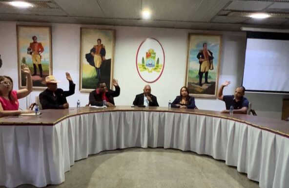 Concejal Darwin Faría, del PSUV, asume presidencia de la cámara municipal de Santa Rita tras romperse acuerdos de la oposición