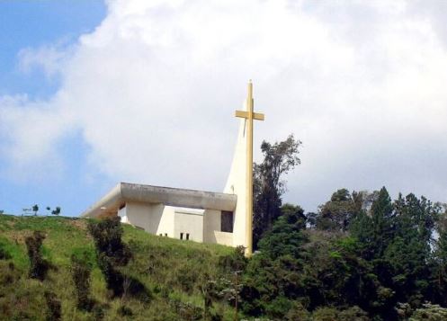 Condenan a dos seminaristas a 10 años de prisión por violar a compañero en Táchira