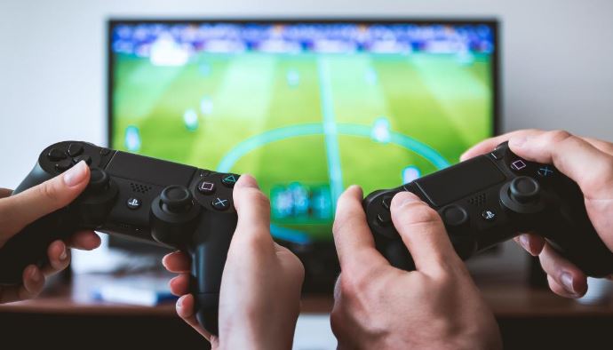 Mató a su amigo de varias puñaladas tras discutir por un videojuego