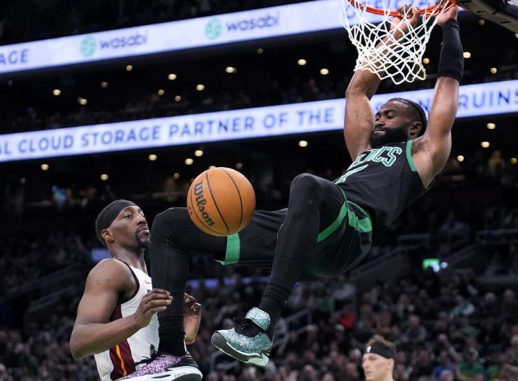 Celtics humilla y deja atrás a los Heat para avanzar