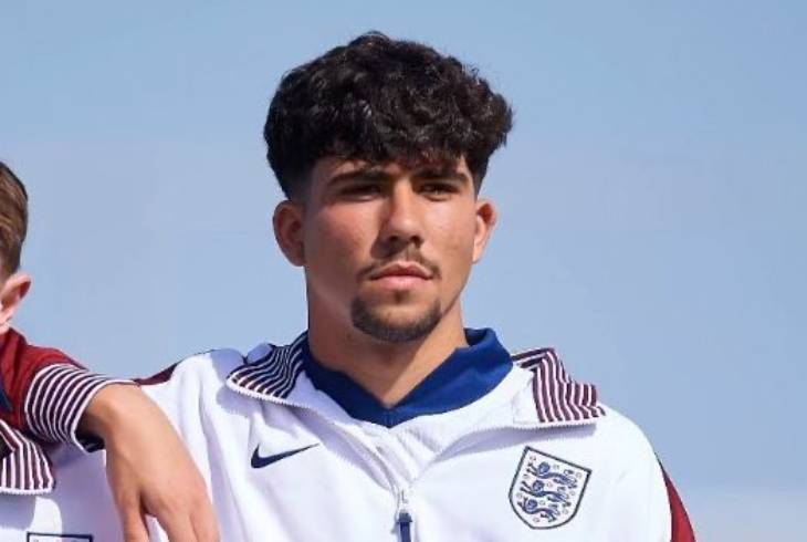 Alejandro Gomes finalmente fue convocado por la selección de Inglaterra U18. Foto: RRSS