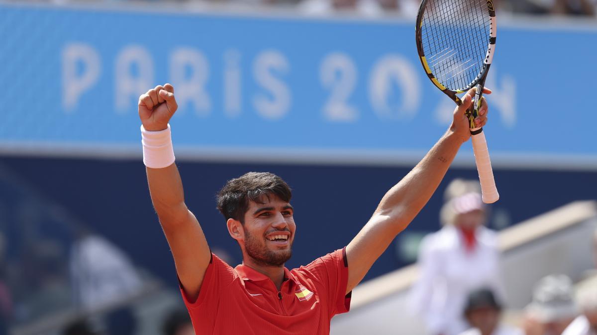 Carlos Alcaraz se metió en la final olímpica de tenis y aseguró medalla. Foto: RRSS