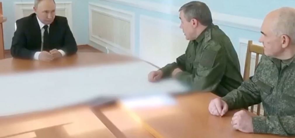 Putin se reúne con la cúpula militar en uno de los centros de mando