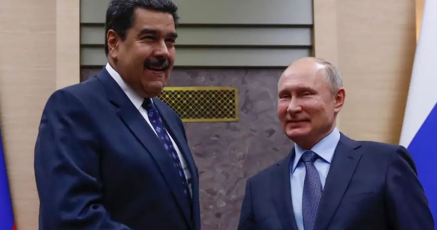 Kremlin prepara viaje de Maduro a Rusia