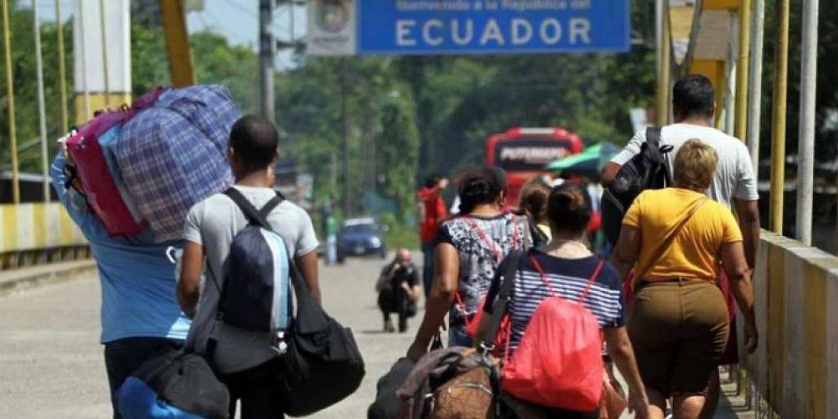 Presidente de Ecuador emitió decreto para otorgar amnistía migratoria y proceso de regularización a ciudadanos venezolanos