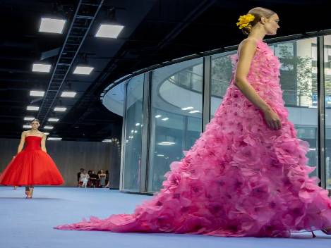 Carolina Herrera expone en Nueva York su nueva colección floral