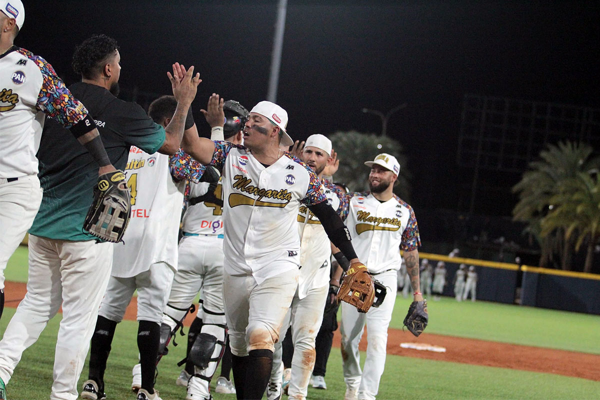 Bravos continúa en la pelea tras superar por la mínima a Caribes