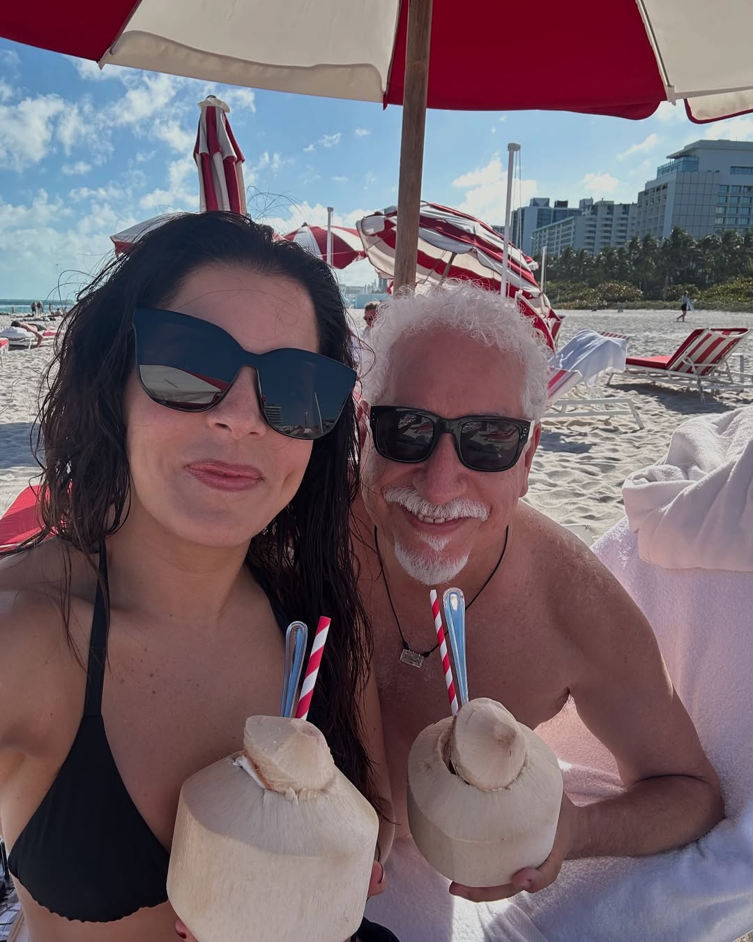 Los tortolos Leonardo Padrón y Mariaca Semprúm en unas románticas vacaciones