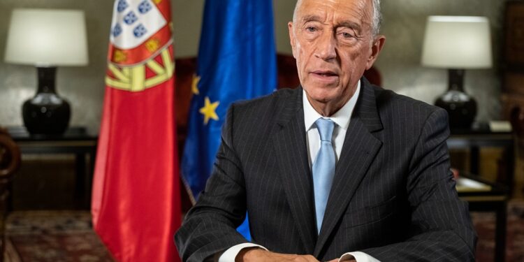 Presidente de Portugal convoca a elecciones anticipadas para el 18 de mayo