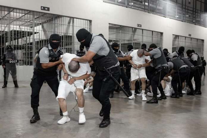 Aseguran que 75% de los venezolanos detenidos en El Salvador no tienen antecedentes penales