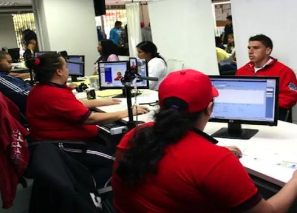 Gobierno adelanta pago de quincena a los trabajadores públicos