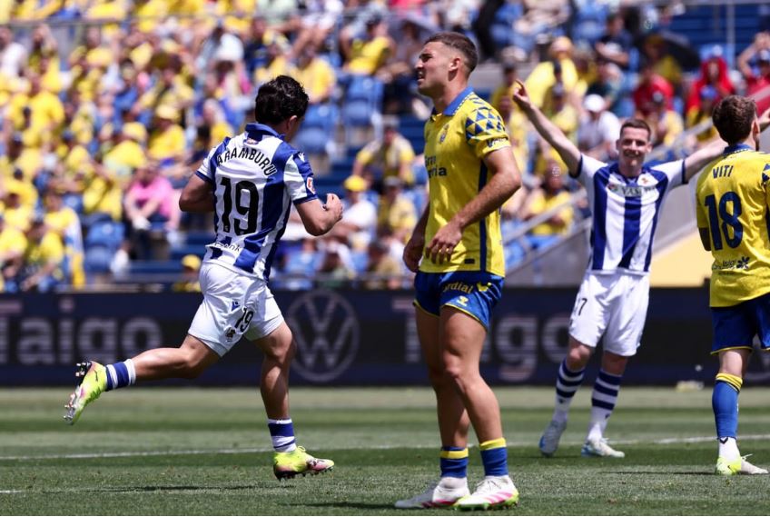 Aramburu anotó su primer gol con la Real Sociedad