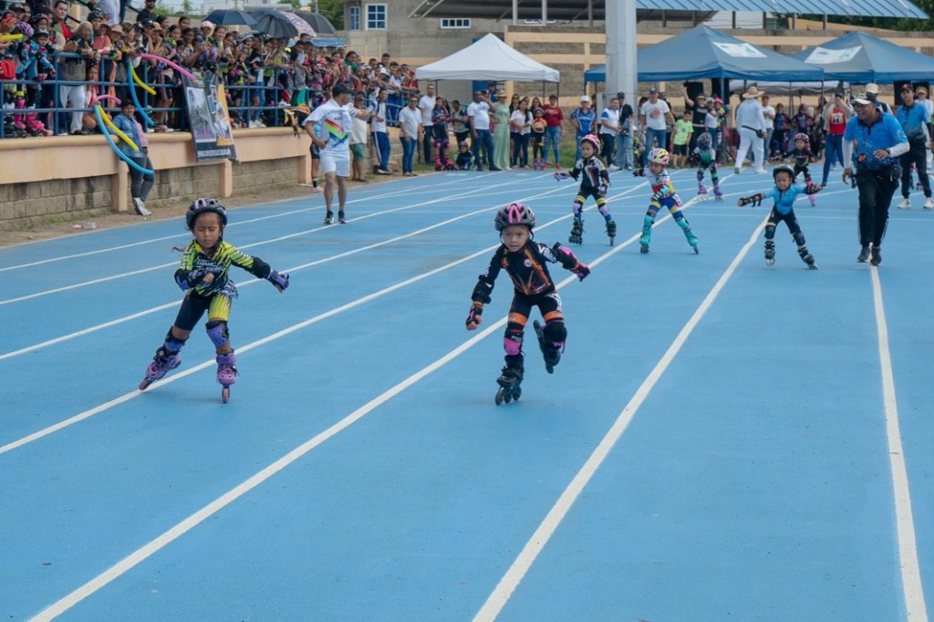 Atletas marabinos conquistan oro en el primer Festival de Patinaje en Riohacha