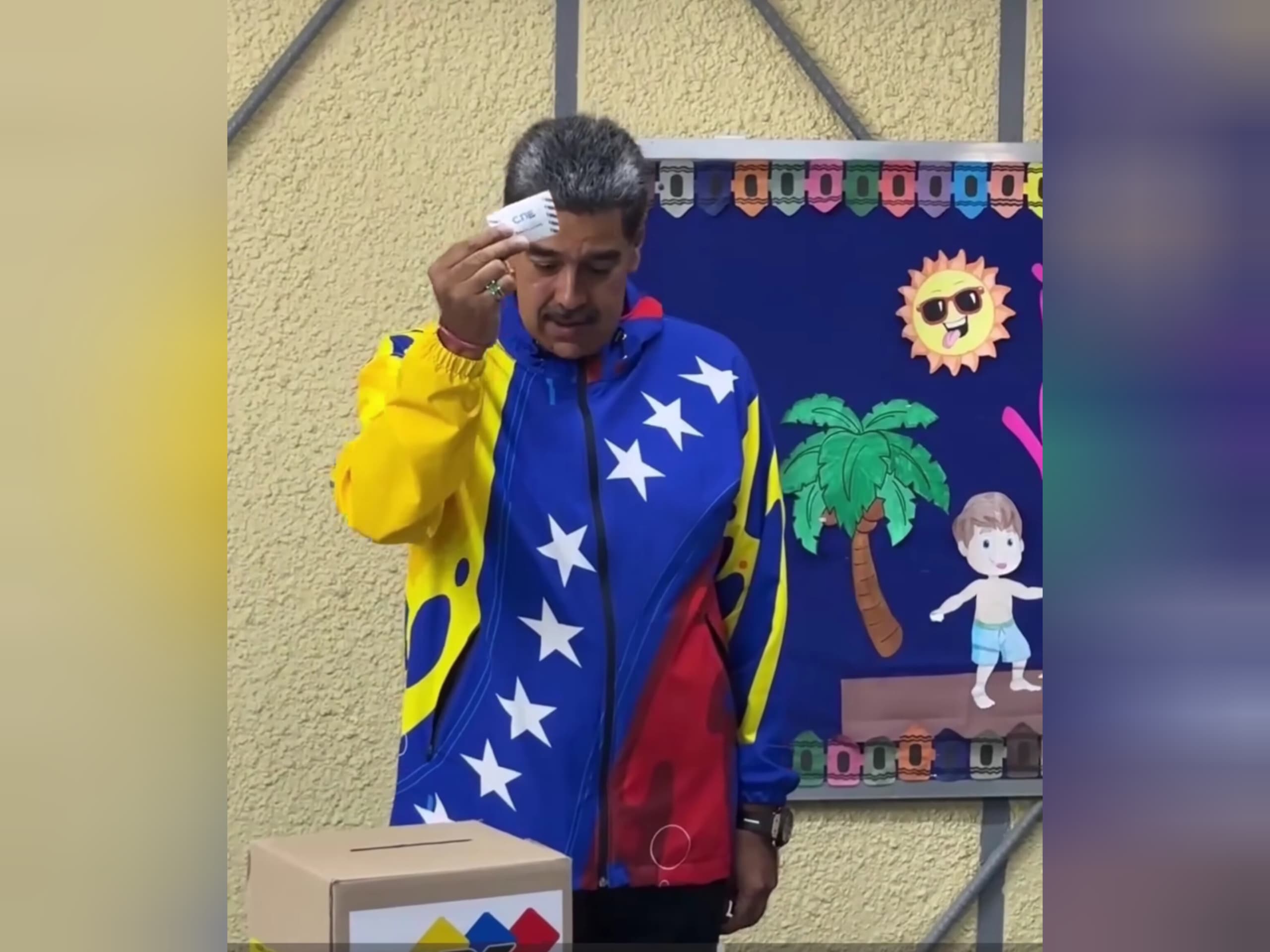 Presidente Maduro llama a votar este 25-May