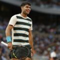 Carlos Alcaraz vapuleó a Tommy Paul y avanzó a semifinales en Roland Garros