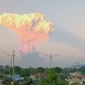 Enorme erupción del volcán Lewotobi Laki-laki sacude Indonesia