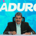 Presidente Maduro entrega manual 