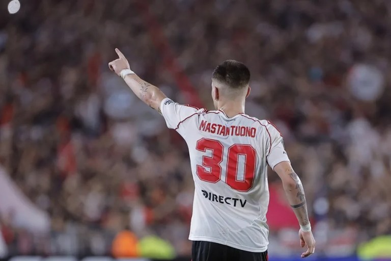 Franco Mastantuono fue inscrito por River para el Mundial de Clubes