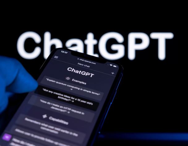 Falla en OpenAI provoca masiva caída de ChatGPT