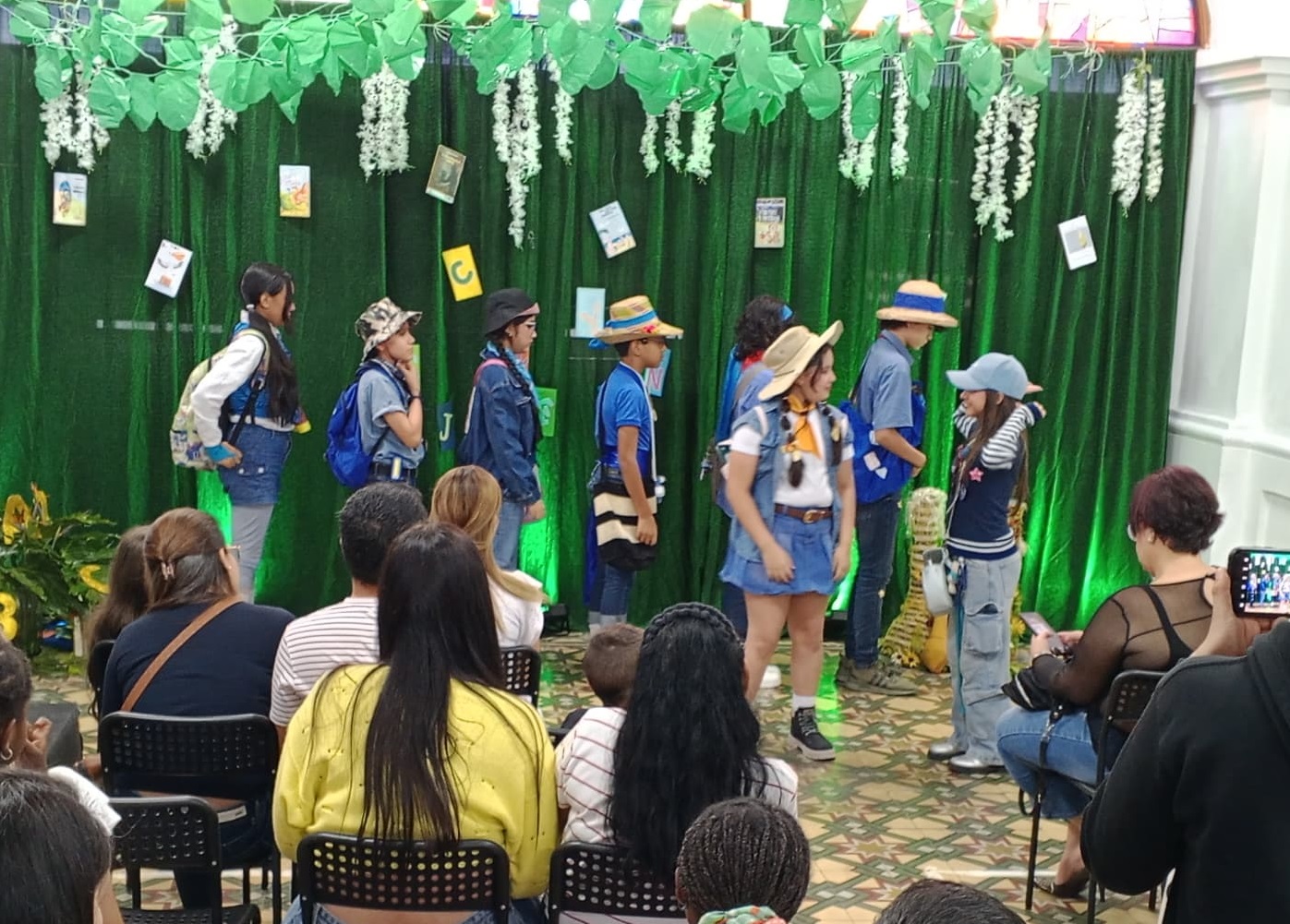 Con una divertida y educativa obra de teatro infantil cerró la 7ma edición de la Feria Independiente del Libro de Maracaibo 2025