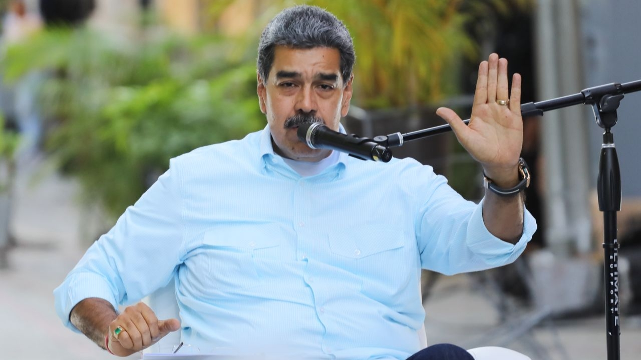 Maduro condena el 