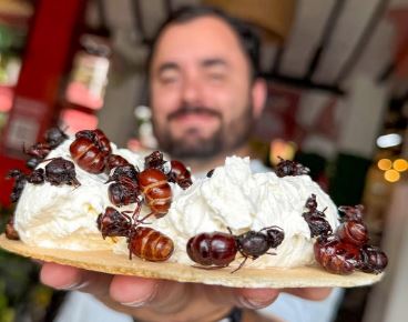 Obleas con hormigas culonas: el postre que conquista paladares