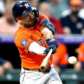 José Altuve se convirtió en el segundo pelotero con más hits en la historia de Astros