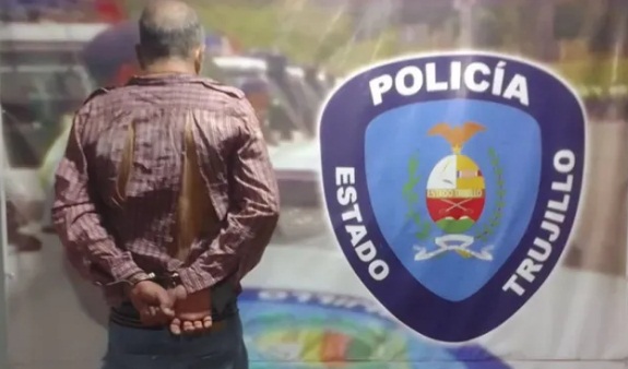 Monstruo borracho: Discutió con su madre de 84 años y después la mató a golpes en Trujillo