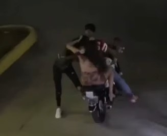 Violenta confrontación entre dos mujeres en el municipio Lagunillas