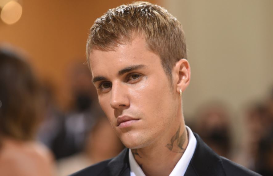 Justin Bieber lanzó 'Swag', su esperado séptimo álbum