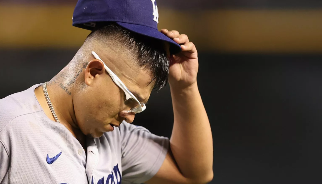 Julio Urías cumple suspensión y queda libre para retornar a las Grandes Ligas