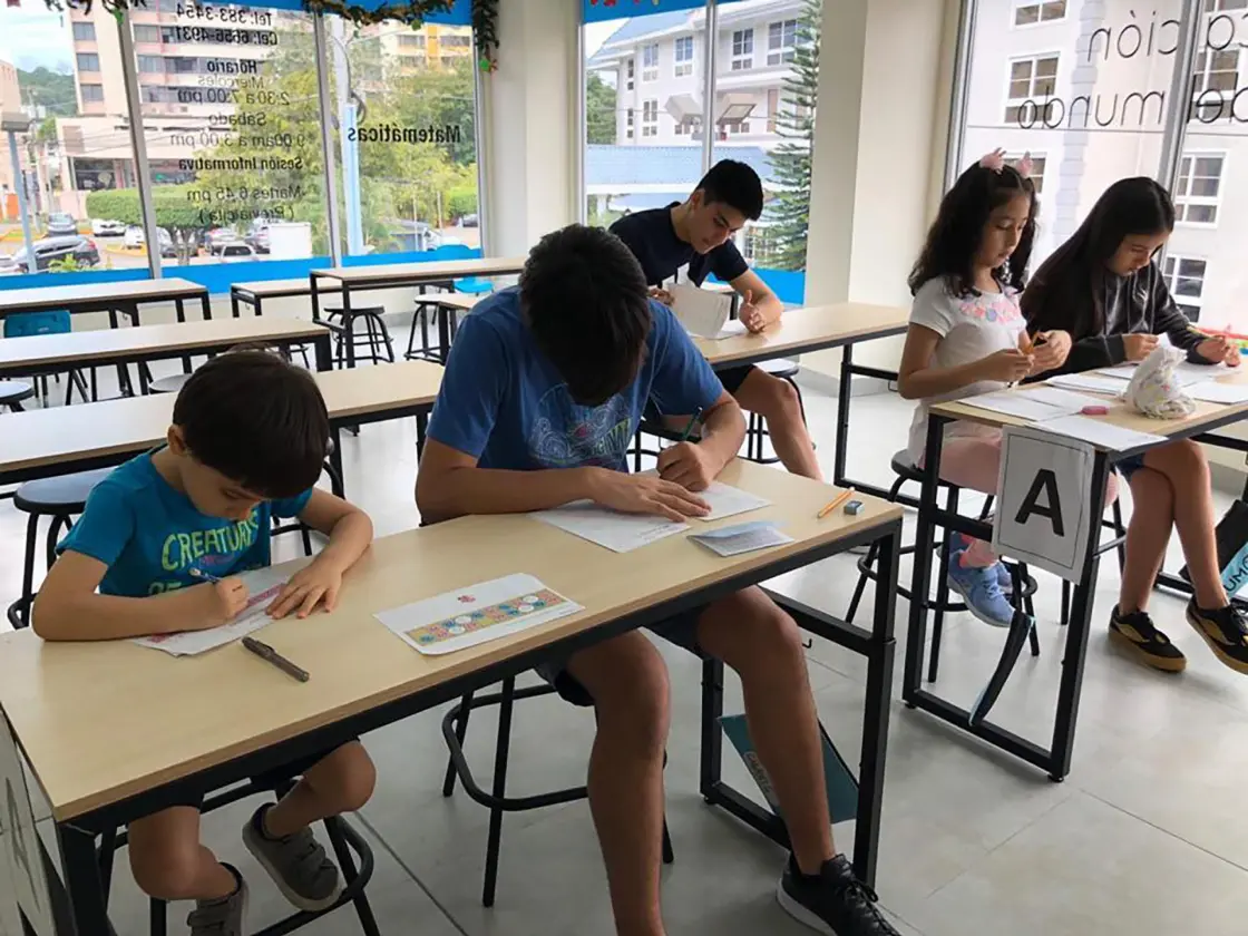 Las consecuencias de la pandemia en la educación: Un 80 % de los alumnos de nivel básico en Latinoamérica tienen un bajo nivel académico