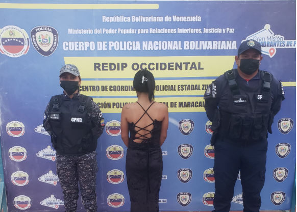 Detienen a mujer solicitada por hurto en el sector Brisas del Sur