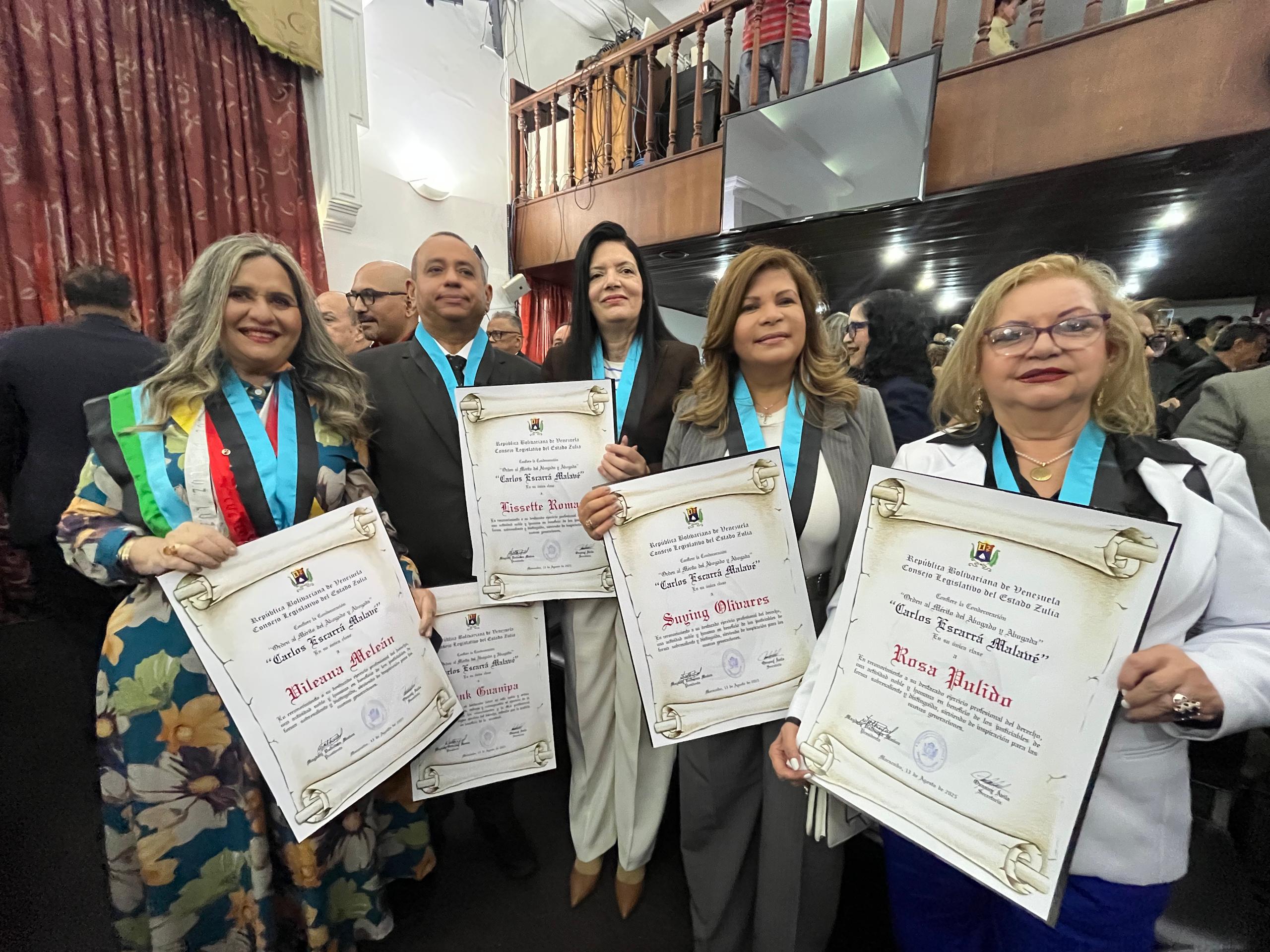 Con sesión solemne CLEZ celebra el Día del Abogado Zuliano