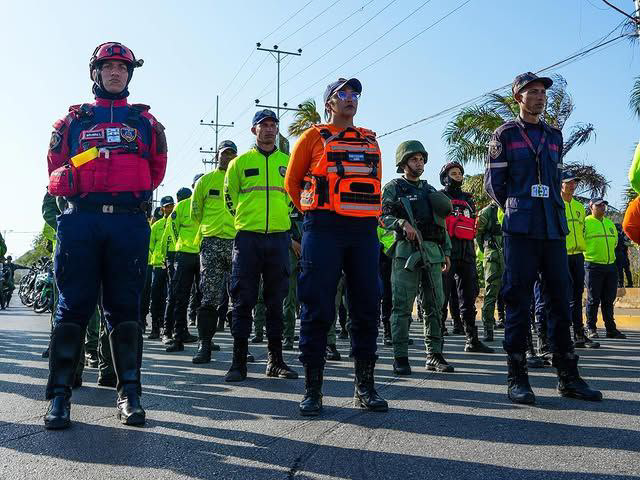 Gobierno despliega a organismos de seguridad tras registrar 10 sismos y 21 réplicas