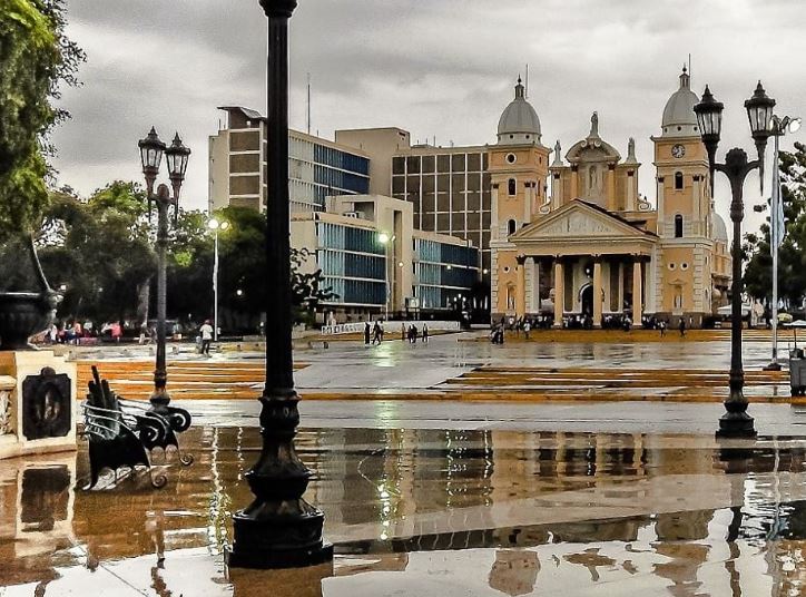 Inestabilidad atmosférica prevalecerá en Venezuela desde este lunes 4-May: Se vienen lluvias en Zulia
