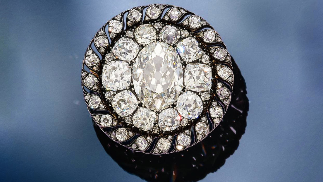 Broche de diamantes de Napoleón será subastado en Sotheby’s