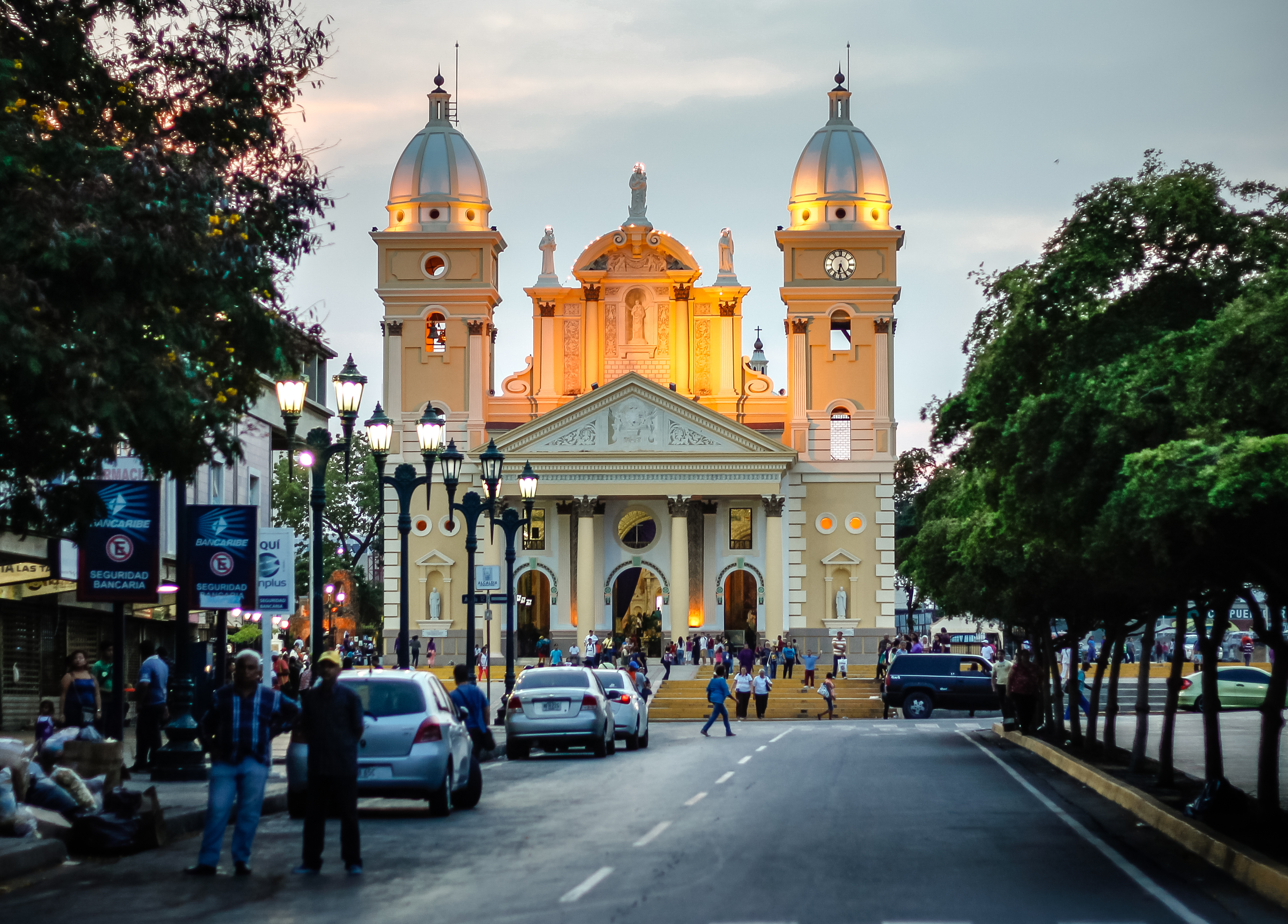 Basílica de Nuestra Señora de Chiquinquirá será centro de acopio en alianza con Cáritas y el Gobierno Regional