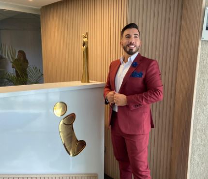 Filippo Paredes está listo para ganar la final del reality "Escuela de talentos" que hace Canal I