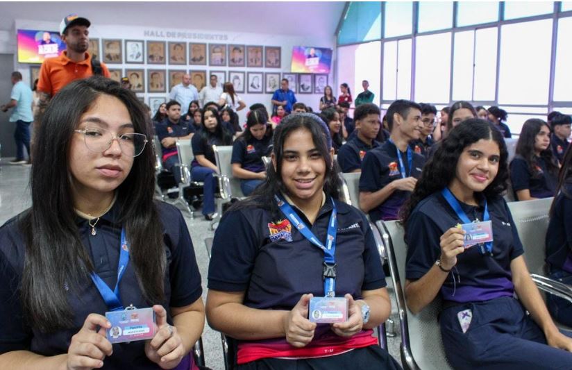 Cien pasantes inician prácticas profesionales en la Alcaldía Bolivariana de Maracaibo
