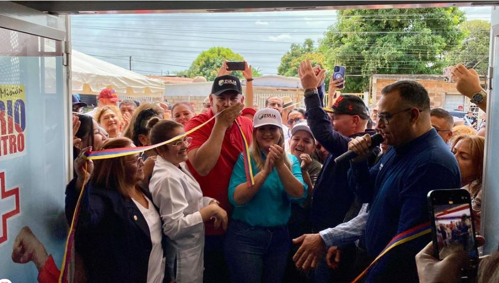 Plan Cayapa de la Salud 2025 llega a 37 centros de salud rehabilitados con entrega del CDI y SRI La Pastora